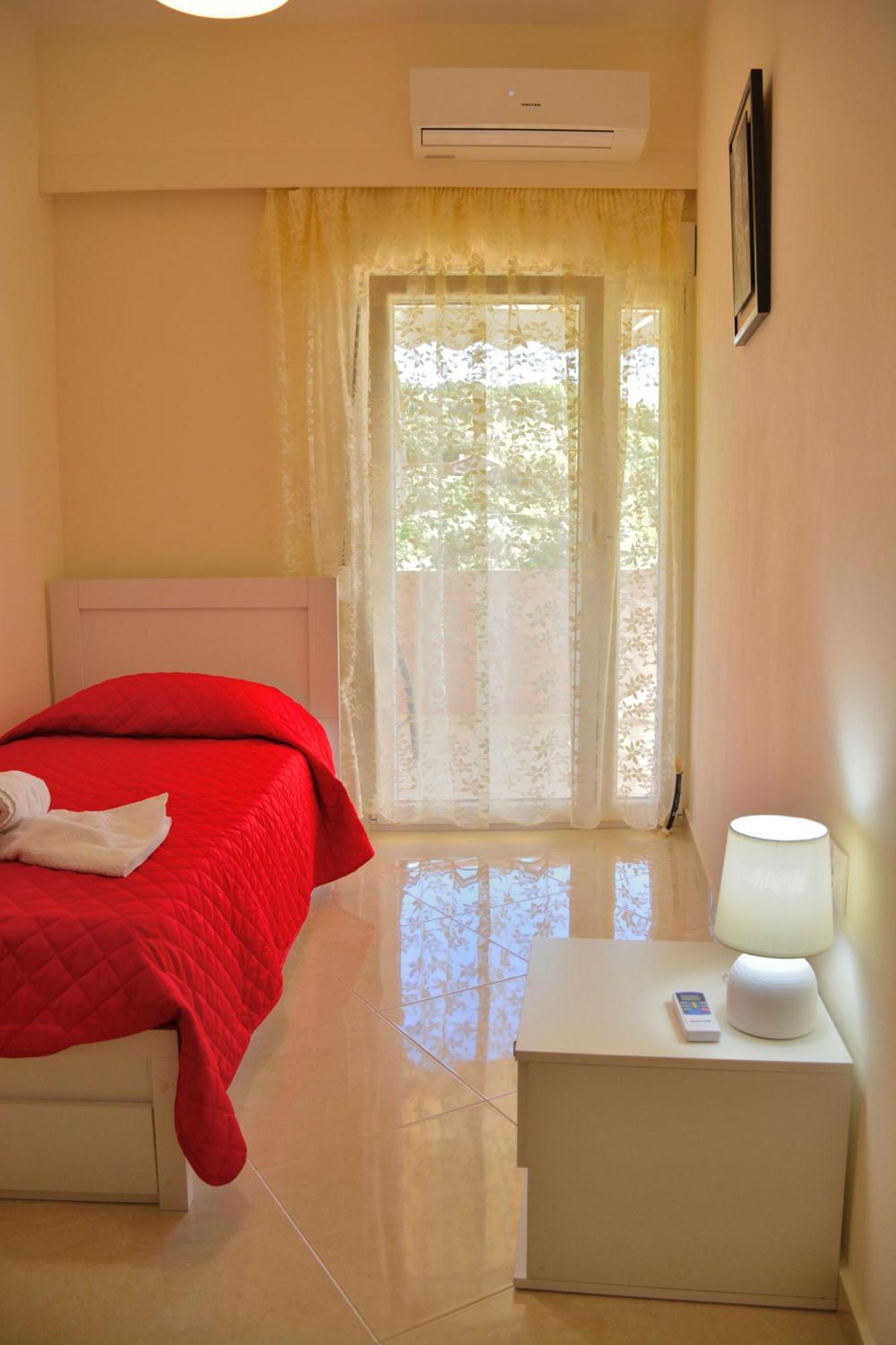 Luxury Suites In Stavromenos Exterior photo